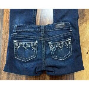 Daytrip Scorpio Low Rise Dark Wash stretch Bling Women’s Bootcut Jean Sz 26R